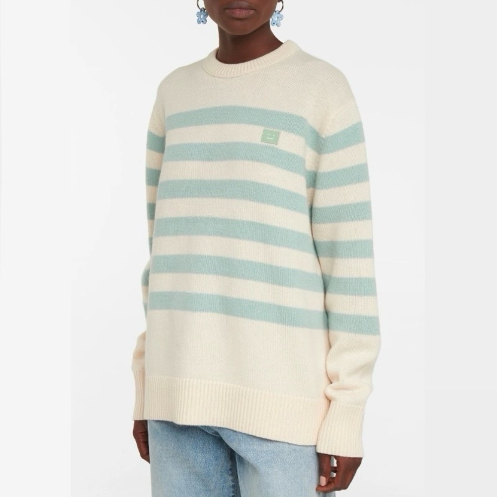 Acne Studios 100% wool Nimah Stripe Face Patch crewneck sweater. 🤍